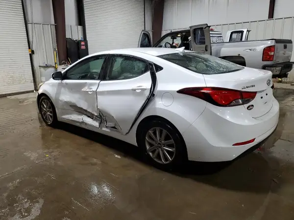 5NPDH4AE5GH653965 2016 HYUNDAI ELANTRA - Image 2