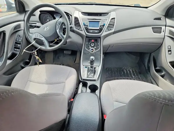 5NPDH4AE5GH654503 2016 HYUNDAI ELANTRA - Image 8