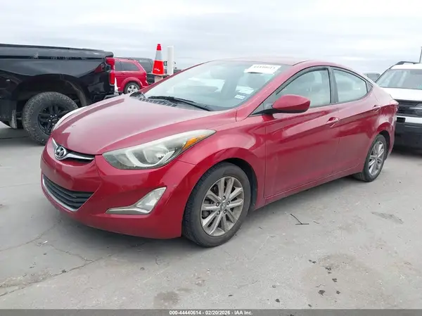 5NPDH4AE5GH655876 2016 HYUNDAI ELANTRA - Image 2