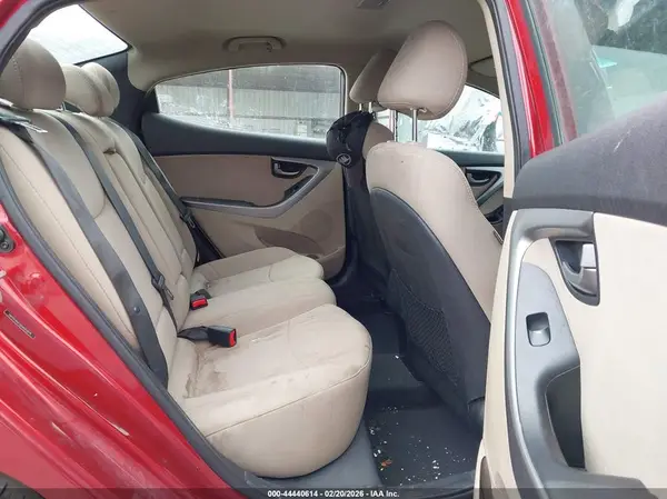 5NPDH4AE5GH655876 2016 HYUNDAI ELANTRA - Image 8