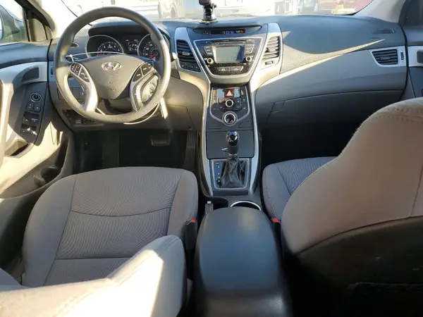 5NPDH4AE5GH655893 2016 HYUNDAI ELANTRA - Image 8