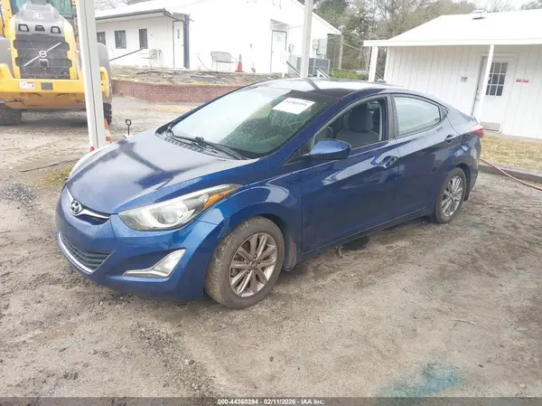 5NPDH4AE5GH656302 2016 HYUNDAI ELANTRA - Image 2