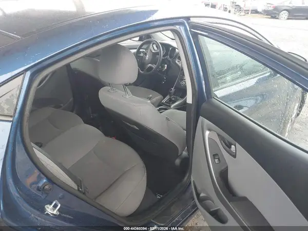5NPDH4AE5GH656302 2016 HYUNDAI ELANTRA - Image 8