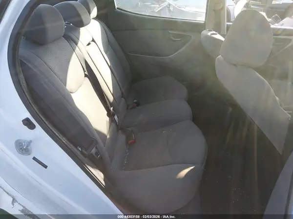 5NPDH4AE5GH659295 2016 HYUNDAI ELANTRA - Image 8