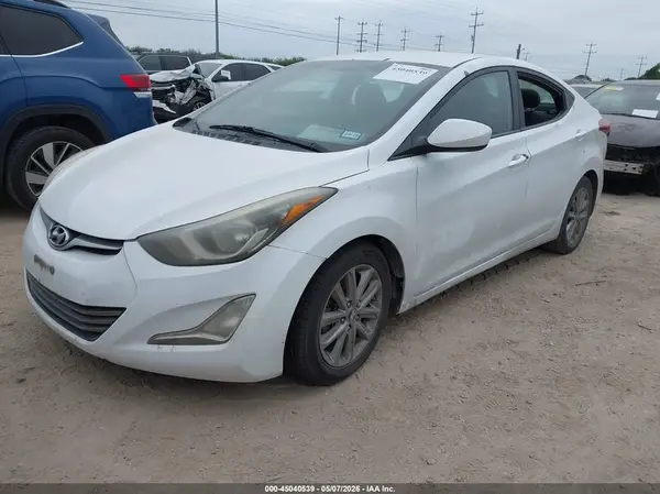 5NPDH4AE5GH661144 2016 HYUNDAI ELANTRA - Image 2
