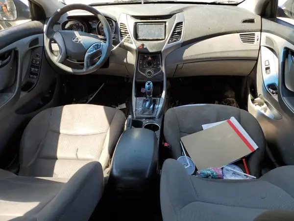 5NPDH4AE5GH663086 2016 HYUNDAI ELANTRA - Image 8