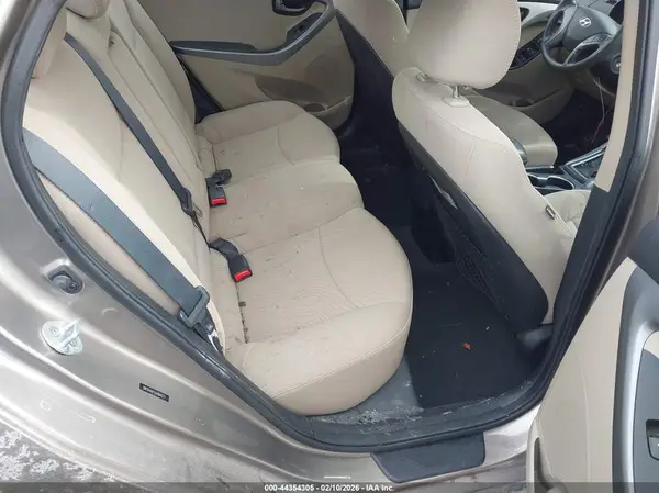 5NPDH4AE5GH664271 2016 HYUNDAI ELANTRA - Image 8
