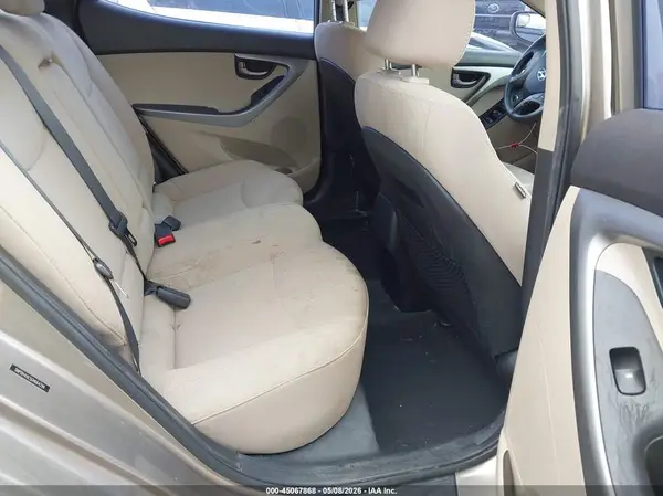 5NPDH4AE5GH664299 2016 HYUNDAI ELANTRA - Image 8