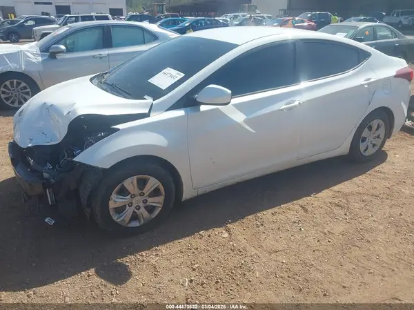 5NPDH4AE5GH665534 2016 HYUNDAI ELANTRA - Image 2