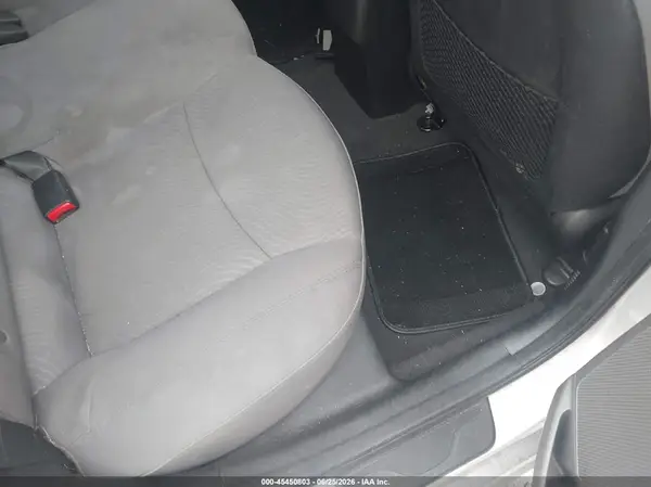 5NPDH4AE5GH667025 2016 HYUNDAI ELANTRA - Image 8