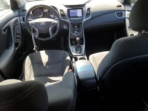 5NPDH4AE5GH668045 2016 HYUNDAI ELANTRA - Image 8