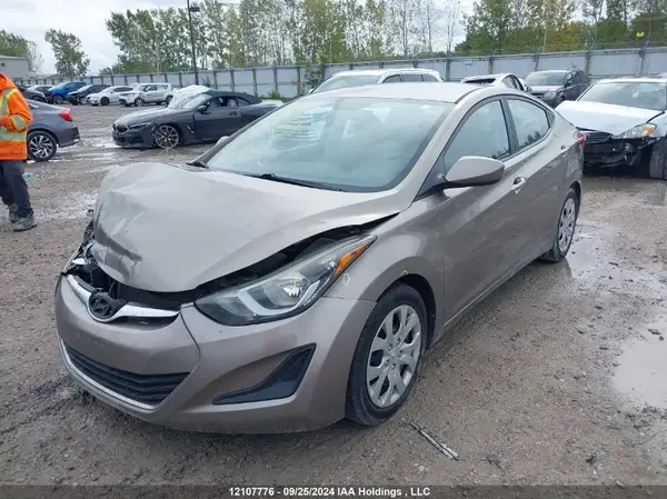5NPDH4AE5GH670572 2016 HYUNDAI ELANTRA - Image 2
