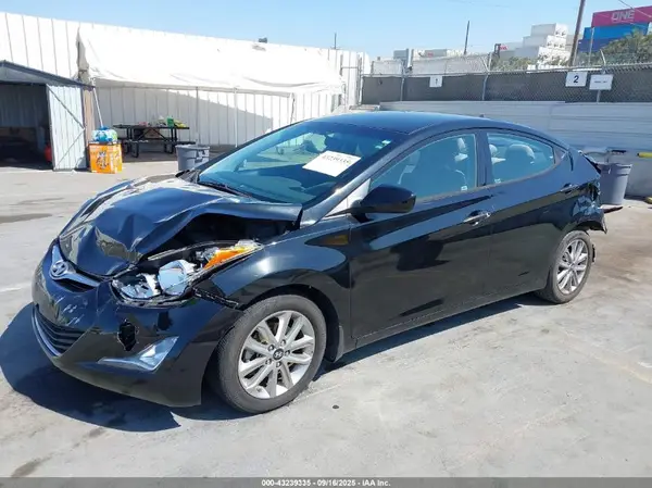 5NPDH4AE5GH670636 2016 HYUNDAI ELANTRA - Image 2