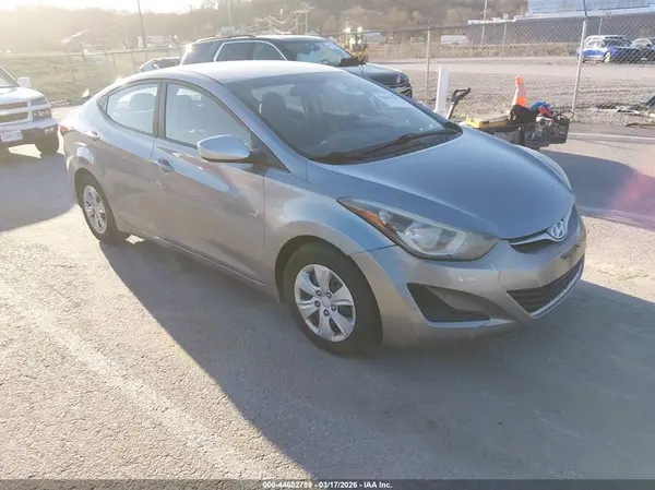 5NPDH4AE5GH672614 2016 HYUNDAI ELANTRA - Image 1