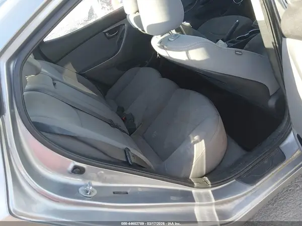 5NPDH4AE5GH672614 2016 HYUNDAI ELANTRA - Image 8