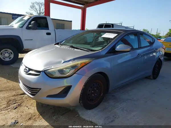5NPDH4AE5GH672628 2016 HYUNDAI ELANTRA - Image 2