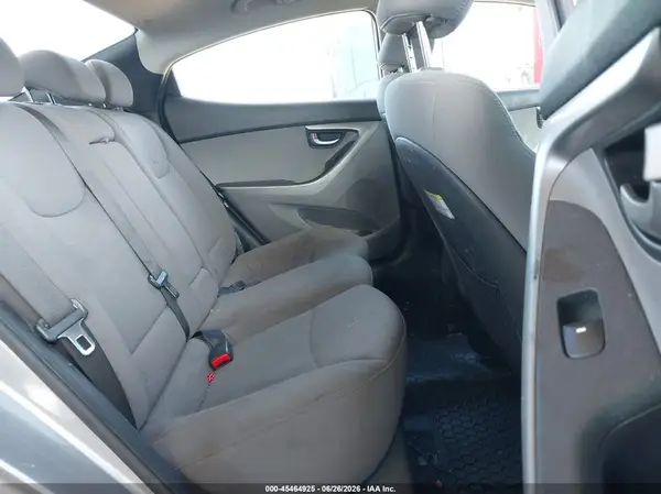 5NPDH4AE5GH672628 2016 HYUNDAI ELANTRA - Image 8