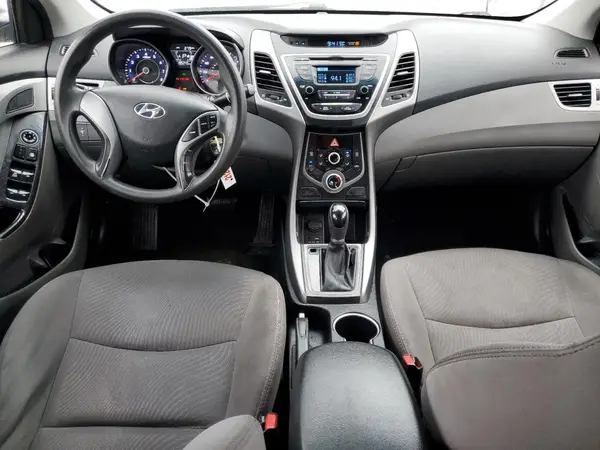 5NPDH4AE5GH673391 2016 HYUNDAI ELANTRA - Image 8
