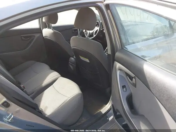 5NPDH4AE5GH673410 2016 HYUNDAI ELANTRA - Image 8