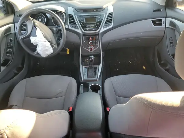 5NPDH4AE5GH674377 2016 HYUNDAI ELANTRA - Image 8