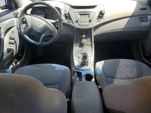5NPDH4AE5GH675092 2016 HYUNDAI ELANTRA - Image 8