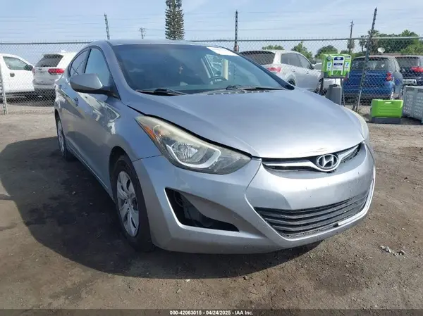 5NPDH4AE5GH675514 2016 HYUNDAI ELANTRA - Image 1