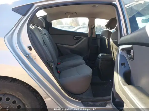5NPDH4AE5GH678896 2016 HYUNDAI ELANTRA - Image 8