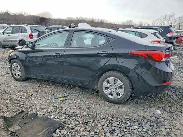5NPDH4AE5GH679272 2016 HYUNDAI ELANTRA - Image 2