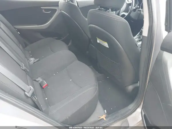 5NPDH4AE5GH679501 2016 HYUNDAI ELANTRA - Image 8