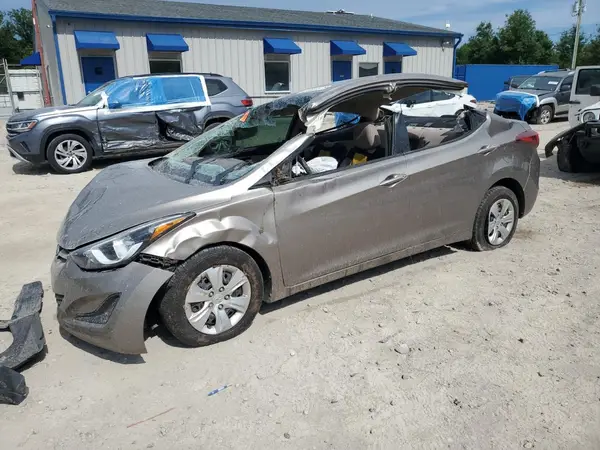 5NPDH4AE5GH680258 2016 HYUNDAI ELANTRA - Image 1