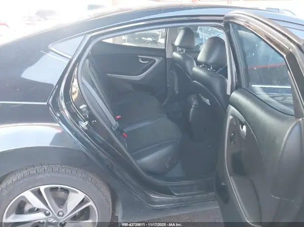 5NPDH4AE5GH680289 2016 HYUNDAI ELANTRA - Image 8