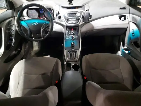 5NPDH4AE5GH680938 2016 HYUNDAI ELANTRA - Image 8