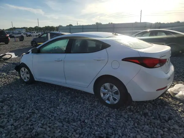 5NPDH4AE5GH682852 2016 HYUNDAI ELANTRA - Image 2