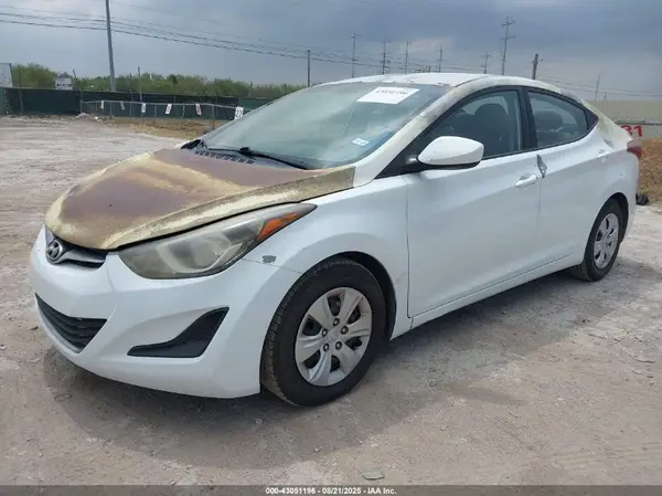 5NPDH4AE5GH682866 2016 HYUNDAI ELANTRA - Image 2