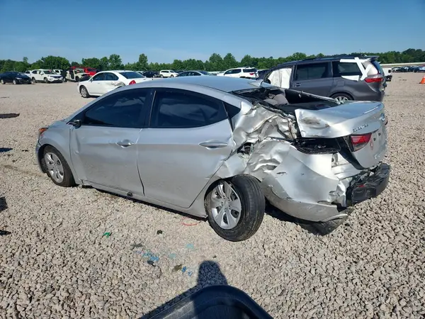 5NPDH4AE5GH682995 2016 HYUNDAI ELANTRA - Image 2