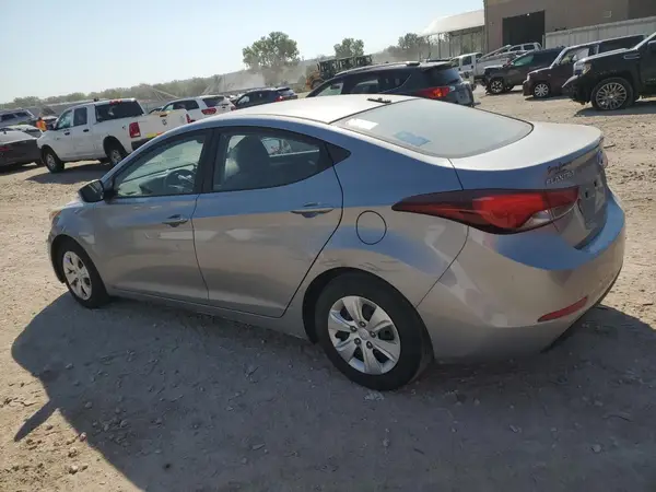 5NPDH4AE5GH685279 2016 HYUNDAI ELANTRA - Image 2