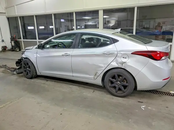5NPDH4AE5GH686819 2016 HYUNDAI ELANTRA - Image 2