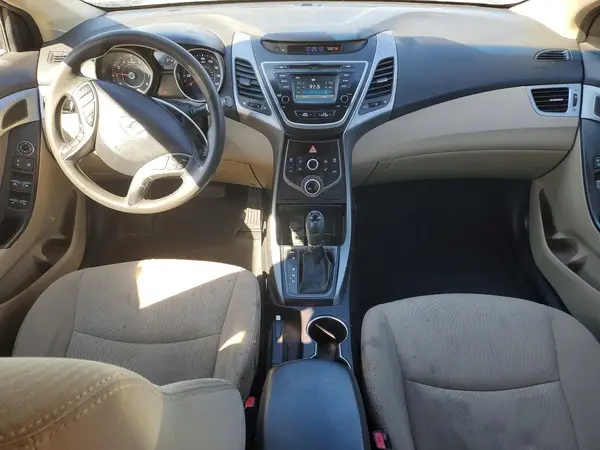 5NPDH4AE5GH688585 2016 HYUNDAI ELANTRA - Image 8