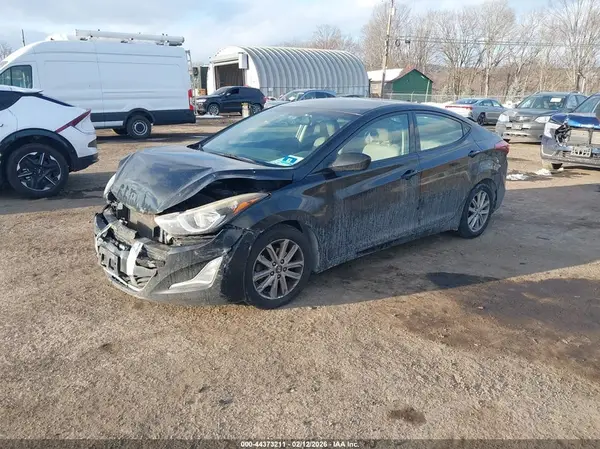5NPDH4AE5GH688618 2016 HYUNDAI ELANTRA - Image 2