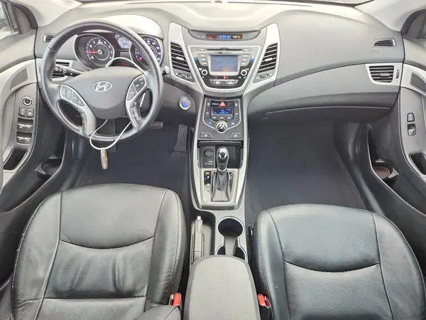 5NPDH4AE5GH688764 2016 HYUNDAI ELANTRA - Image 8