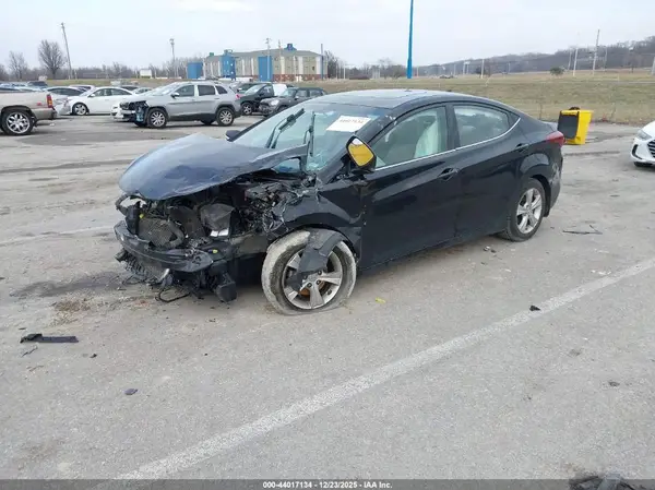 5NPDH4AE5GH689316 2016 HYUNDAI ELANTRA - Image 2