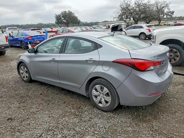 5NPDH4AE5GH689364 2016 HYUNDAI ELANTRA - Image 2