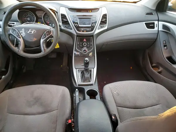 5NPDH4AE5GH690935 2016 HYUNDAI ELANTRA - Image 8