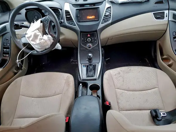 5NPDH4AE5GH691356 2016 HYUNDAI ELANTRA - Image 8