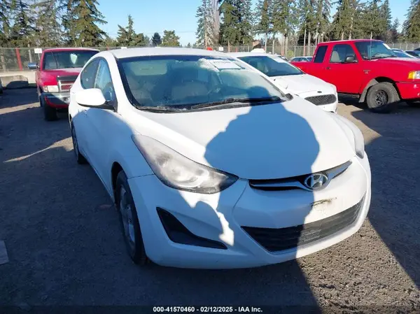 5NPDH4AE5GH693317 2016 HYUNDAI ELANTRA - Image 1