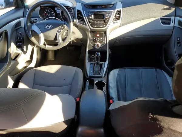 5NPDH4AE5GH695696 2016 HYUNDAI ELANTRA - Image 8