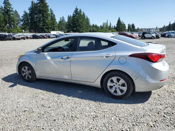 5NPDH4AE5GH695875 2016 HYUNDAI ELANTRA - Image 2