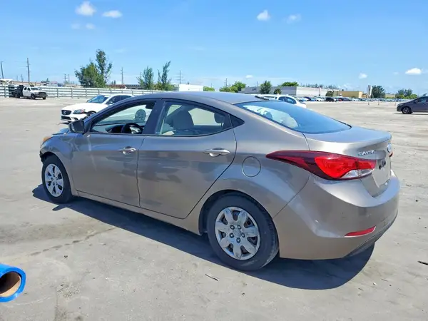 5NPDH4AE5GH696783 2016 HYUNDAI ELANTRA - Image 2