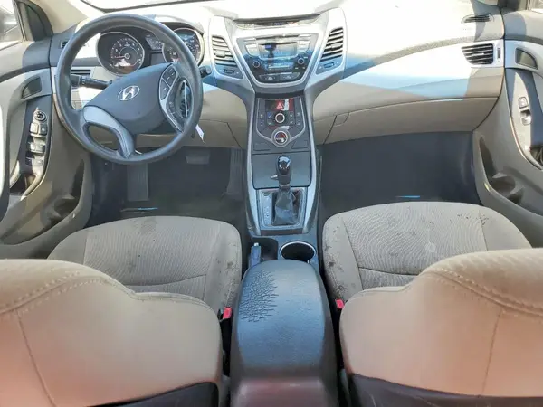 5NPDH4AE5GH696783 2016 HYUNDAI ELANTRA - Image 8