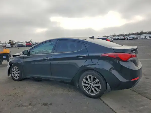 5NPDH4AE5GH698940 2016 HYUNDAI ELANTRA - Image 2